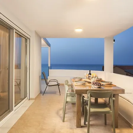 Niki's - Luxury Seaview Villa! 别墅
